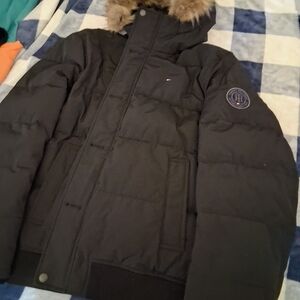 Tommy Hilfiger Black Puffer Jacket with Insulated Padding